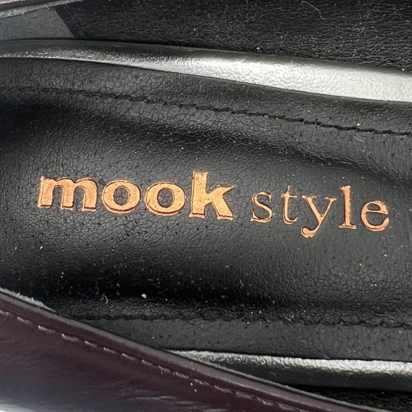 MOOK Style Plum Leopard Print Band Pointed Toe Pumps Size 7 Women’s - Picture 2 of 10